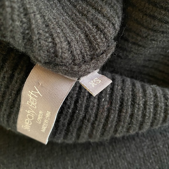 Sweaty Betty Black Wool and Yak Blend Cowl Neck Oversized Tunic Sweater SZ XS - Picture 3 of 6